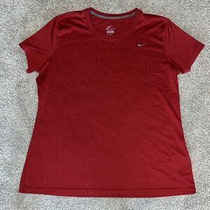 Burgundy Red maroon Nike Crewneck women’s short sleeve dri fit t shirt XL yoga